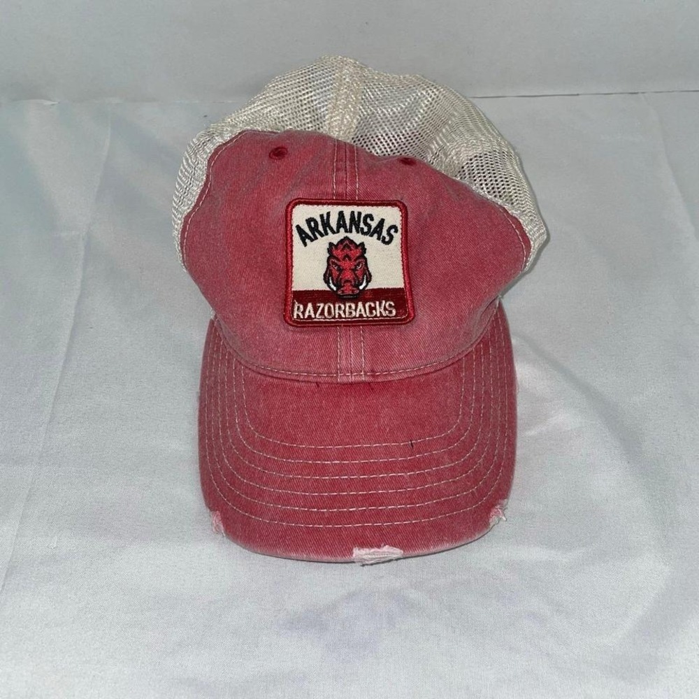 Top of the World Arkansas Razorbacks Trucker Hat Red Distressed Mesh‎ Snapback